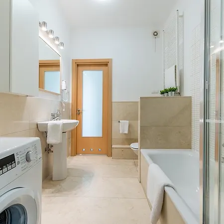 P&o Metro Wilanowska Apartament *